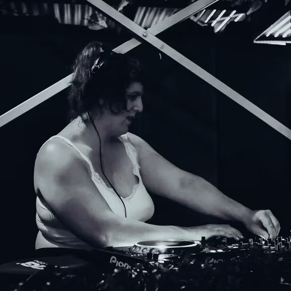 drip(mix) presents: one night love affair by Easy Esme